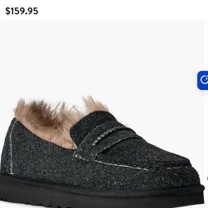 UGG Ellis Loafer - never worn size 7